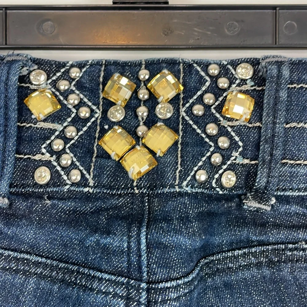 Grace in LA Low Rise Embellished Waisted Jeans. Waist Size 30. Size 11.